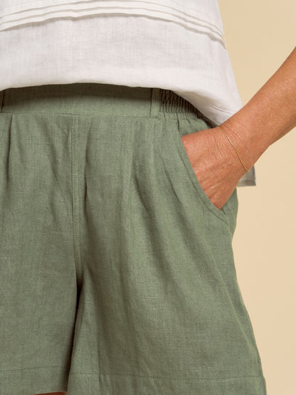 Charli Linen Shorts Olive