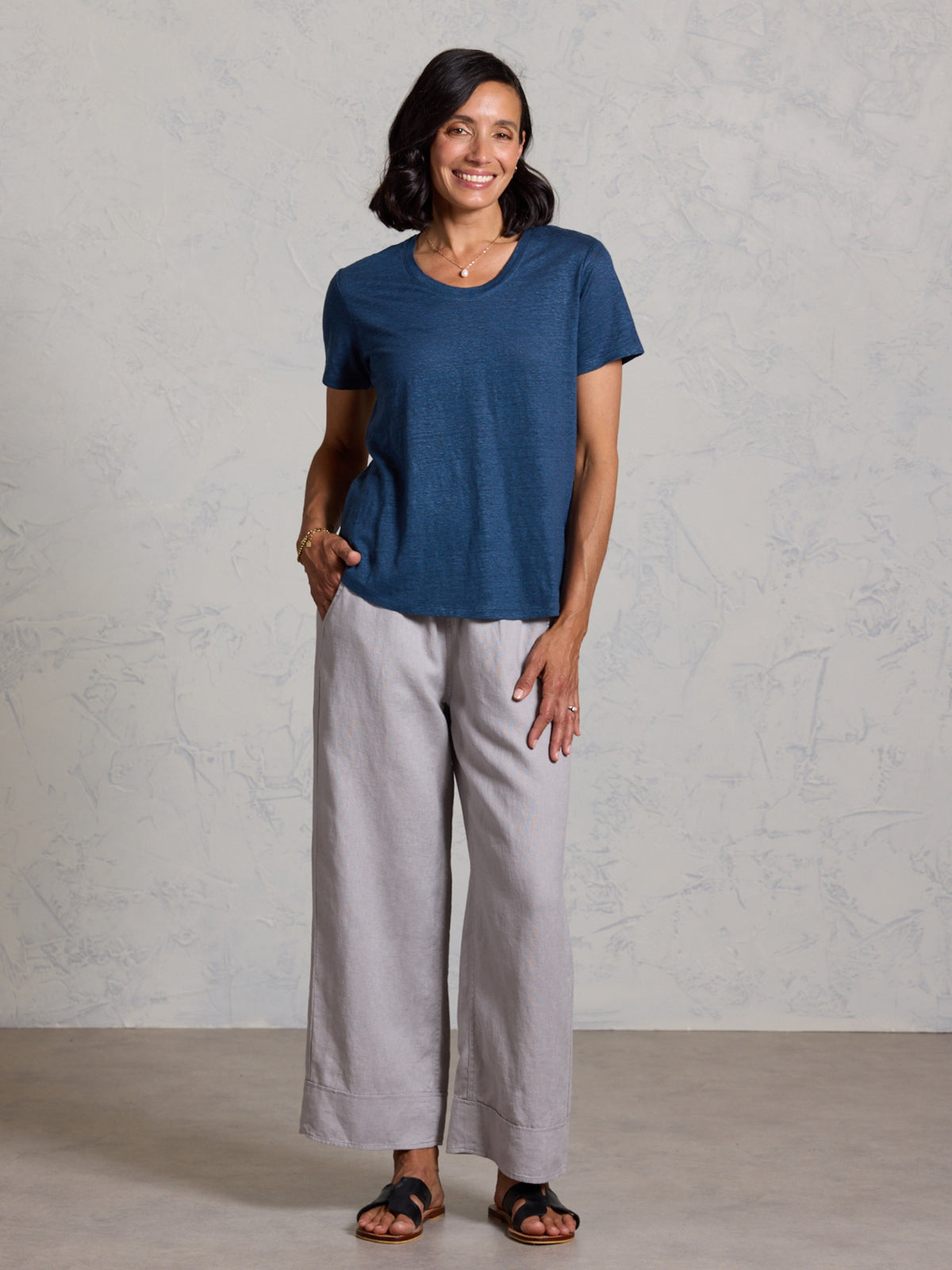 Clovelly French Linen T-Shirt Navy
