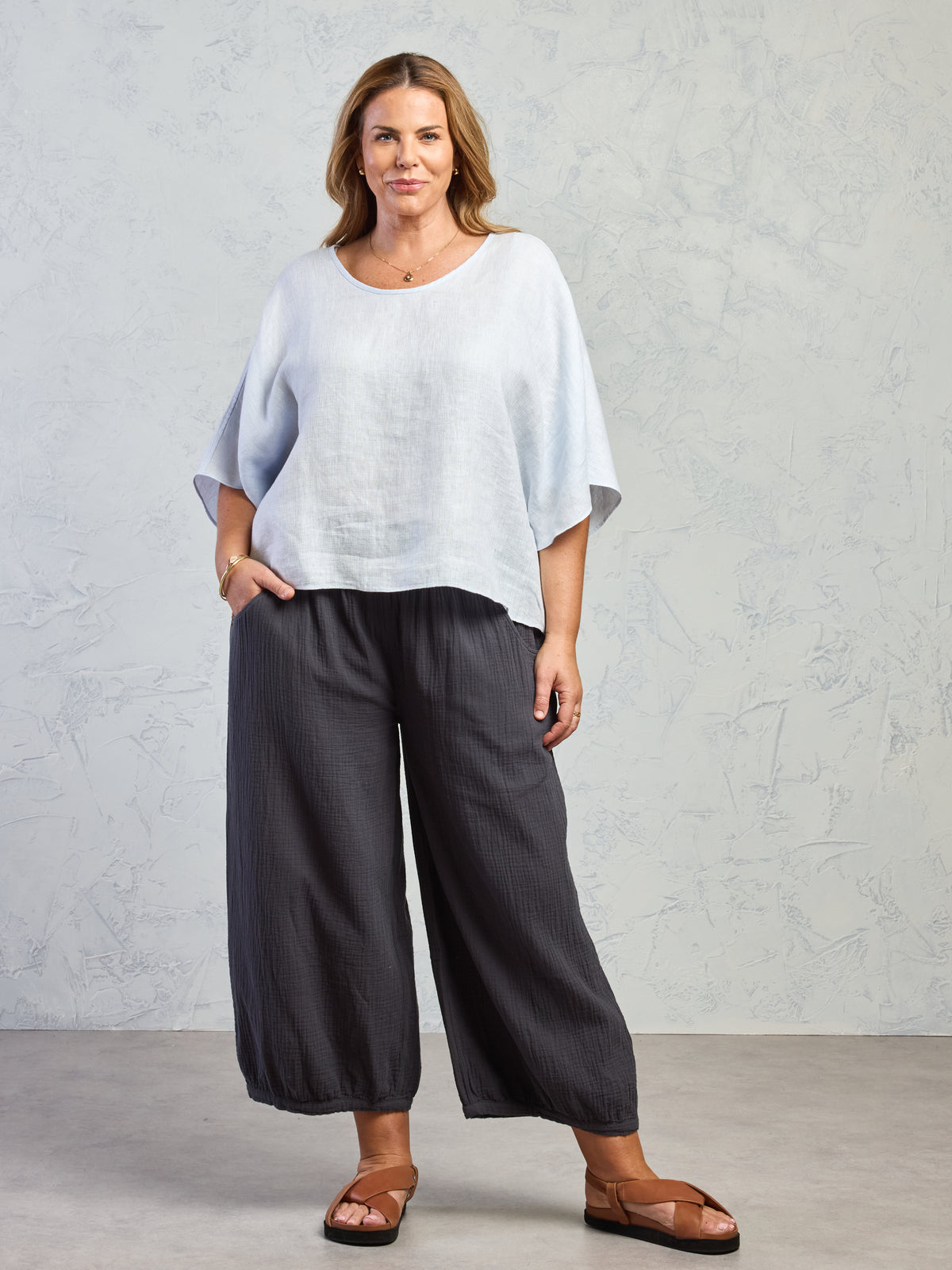 Selene Linen Top Serene Blue
