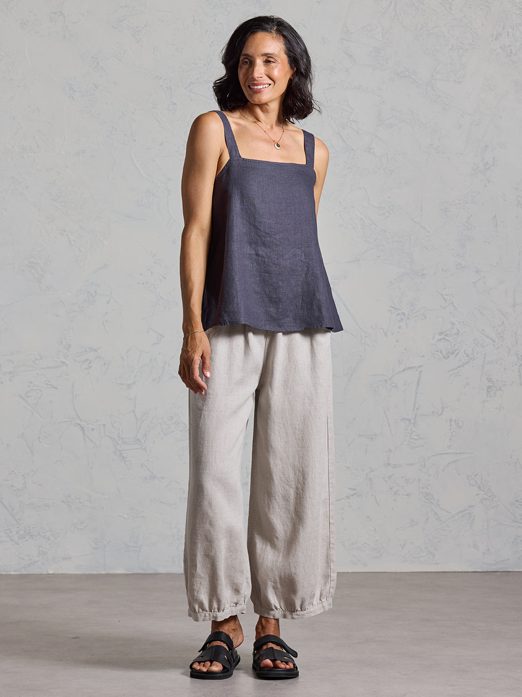 Soella French Linen Top Charcoal